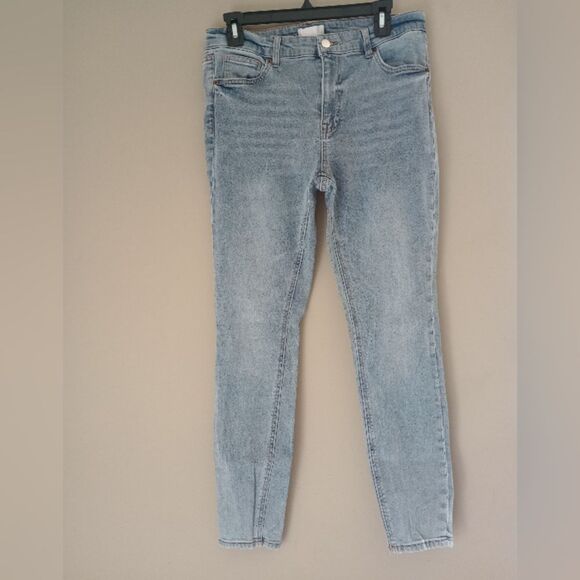 2 Denim Skinny Jeans Light & Dark Wash Size 12 - Picture 2 of 13